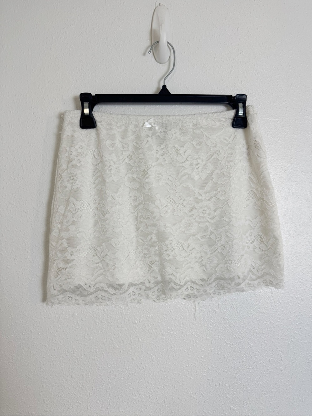 Runaway the label Valerie Lace Mini Skirt in White - Picture 4 of 7